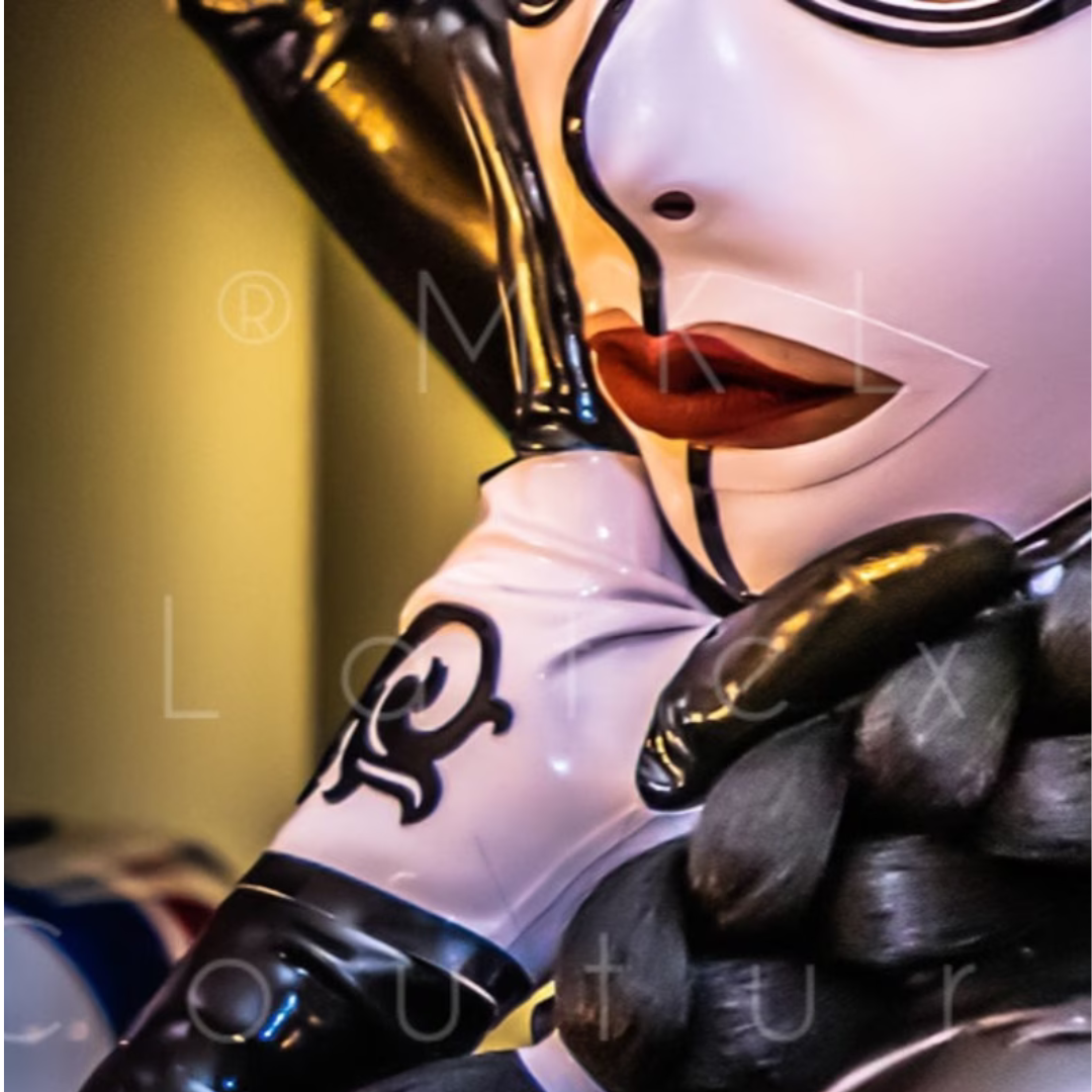 Duchess Latex Gauntlets