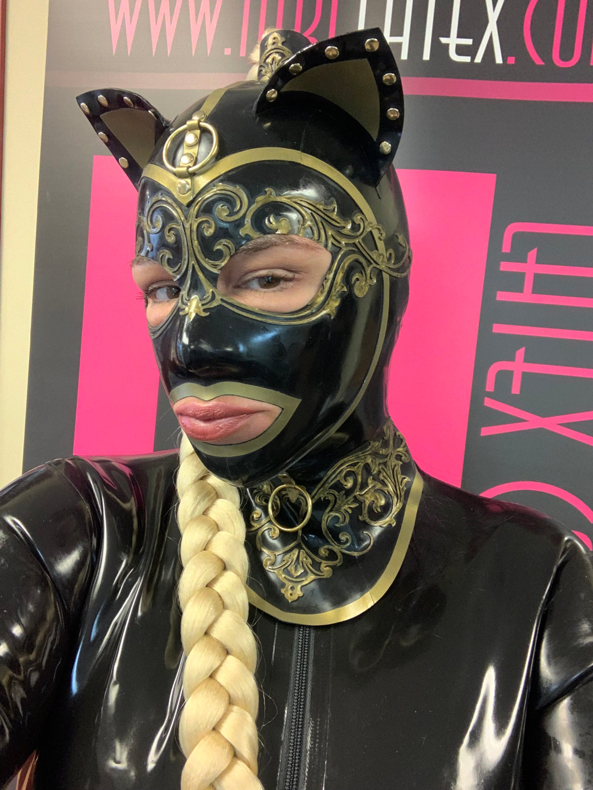Kitty Dutchess Latex Lace Hood