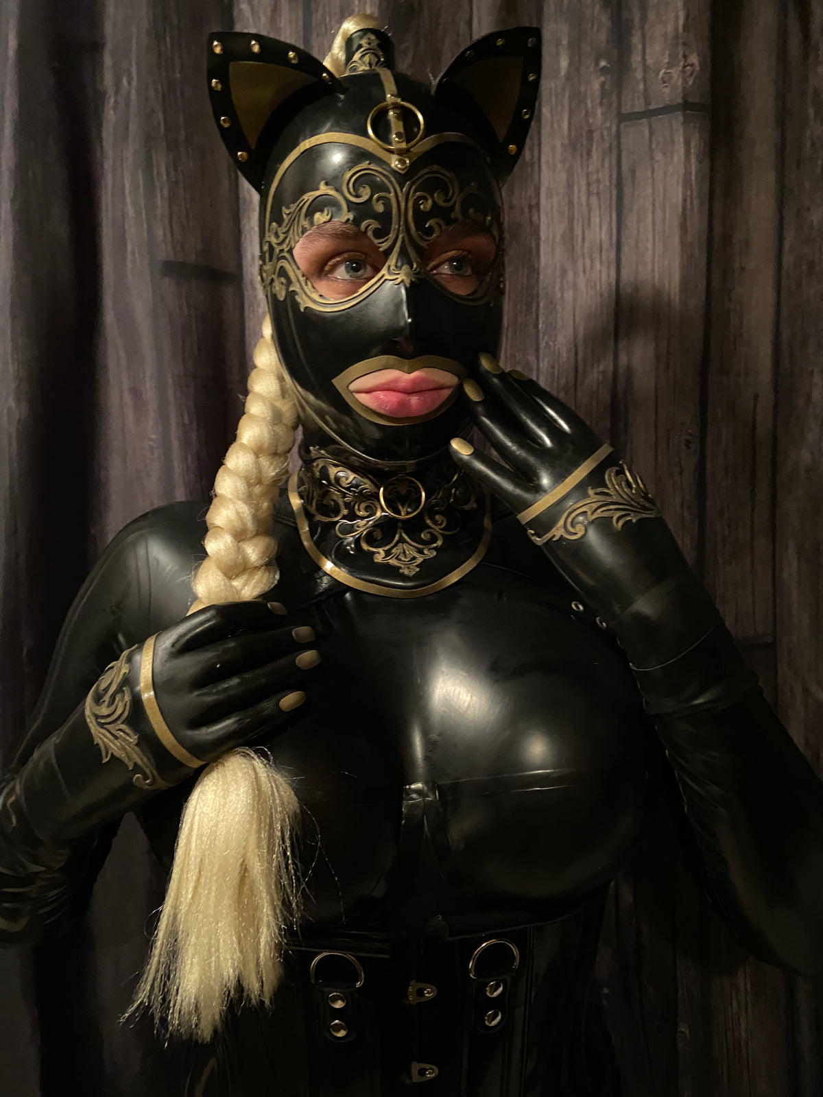 Kitty Dutchess Latex Lace Hood