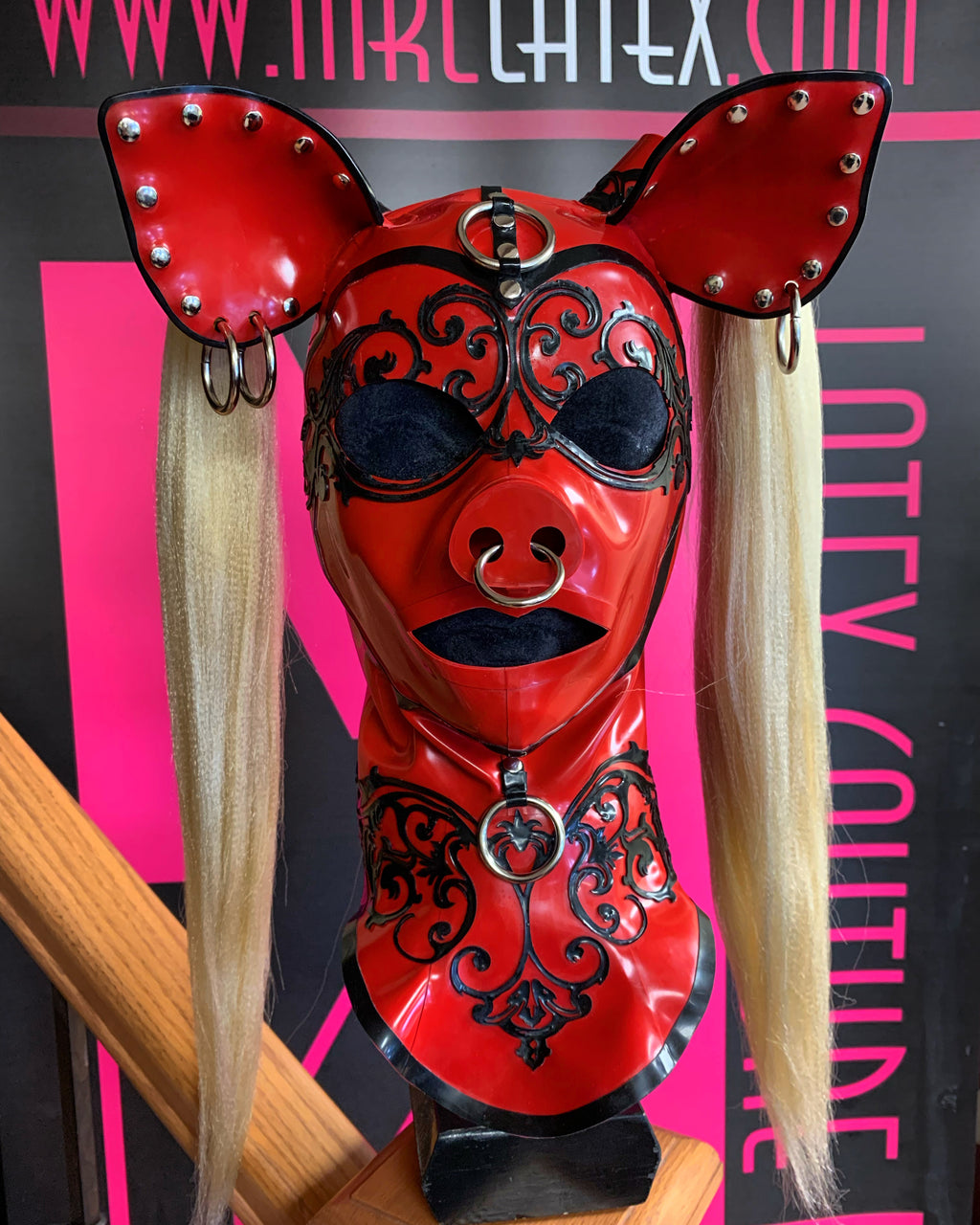 Piggy Duchess Latex Hood – MKL Latex Couture