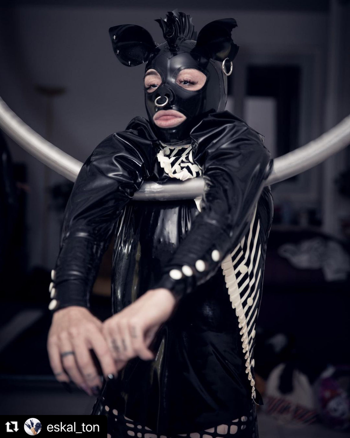 Wild Boar Latex Hood model eskal_ton