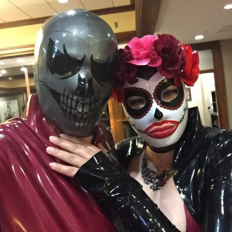 La Muerta latex Hood