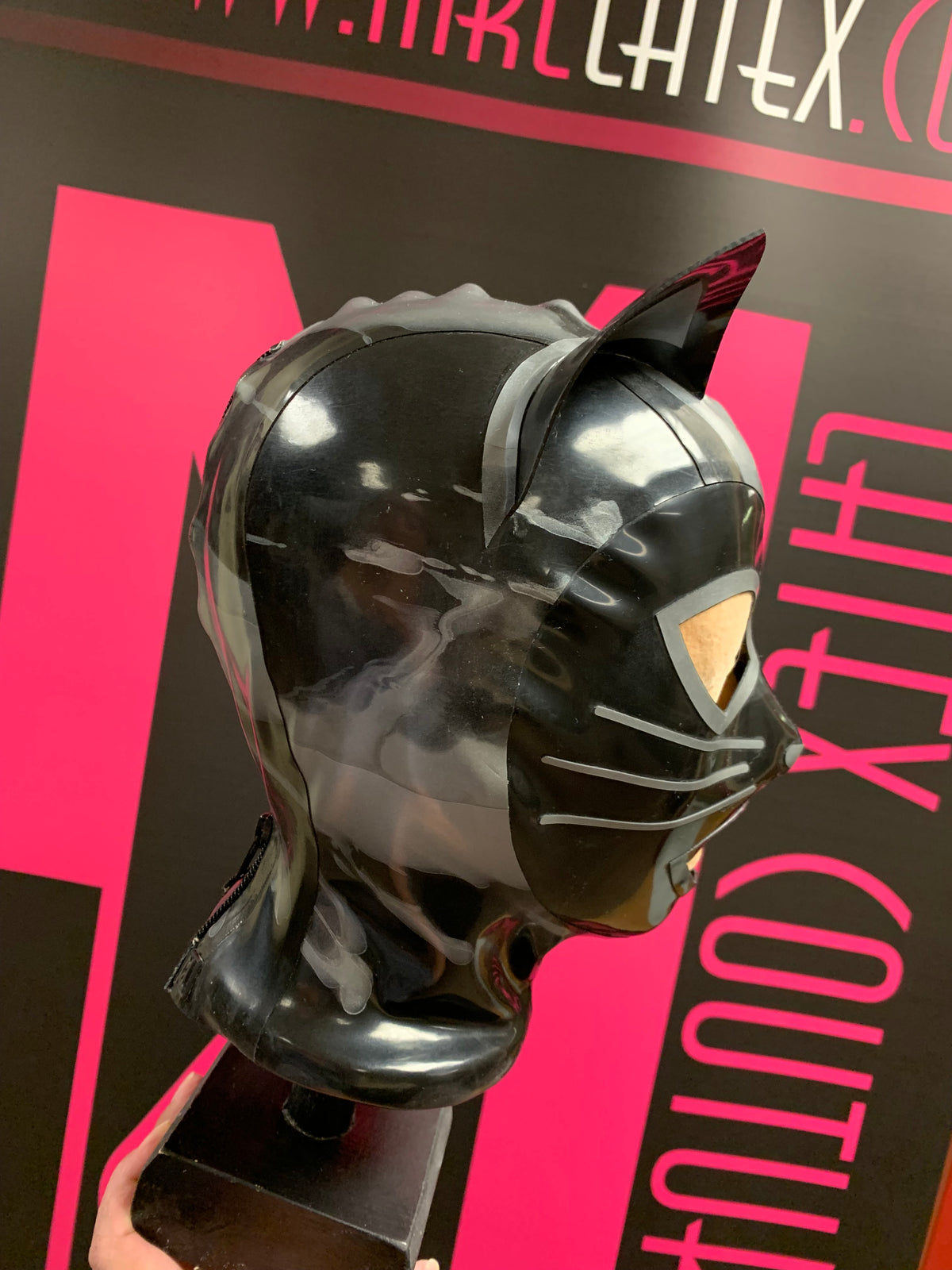 Kitty Marbled Latex Hood black and silver
